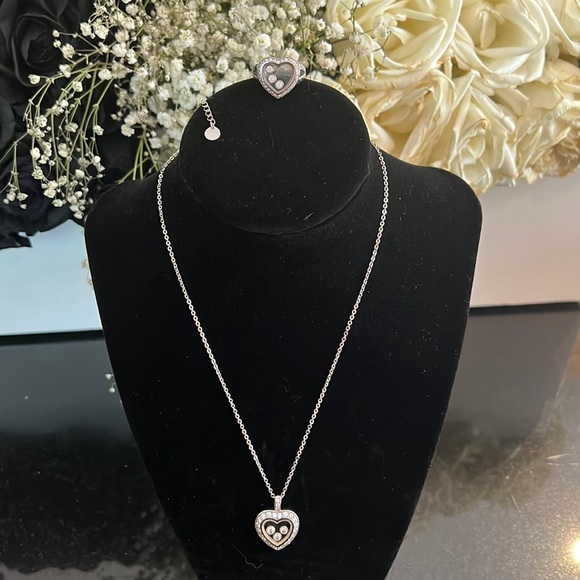 Sterling silver Floating diamonds necklace and ring. Ring size 6 - Picture 1 of 5